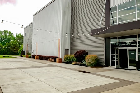 Commercial Pressure Washing